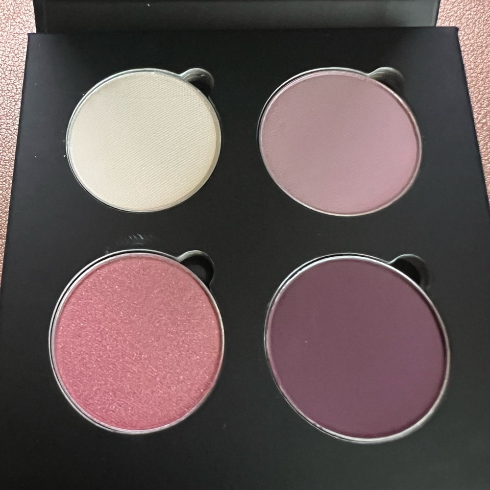 Formless Beauty by Jenny McCarthy Berry Beautiful Eye Palette ::NIB:: - Picture 2 of 6